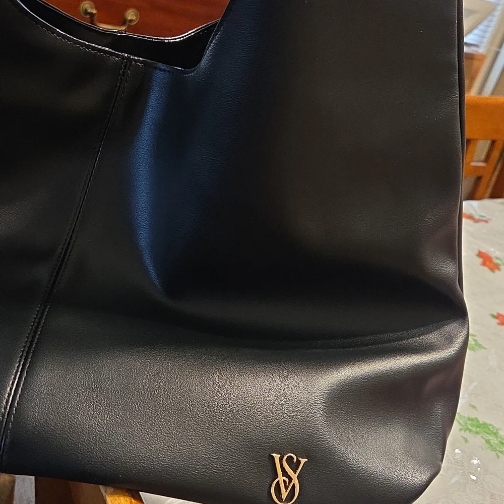 Nwt Vs Black Bow Bag